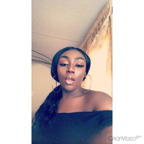 Meet your Posher, Niya - Picture 1 of 1